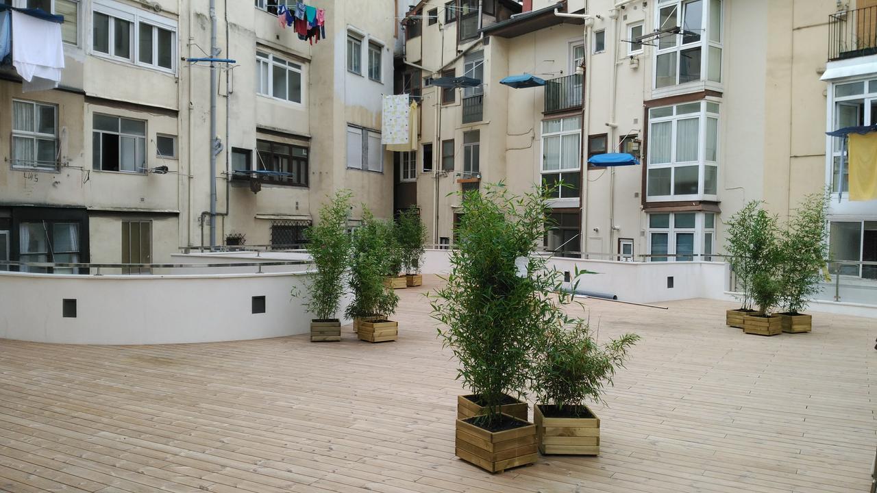 Egunon Bilbao Hostel Bilbau Exterior foto
