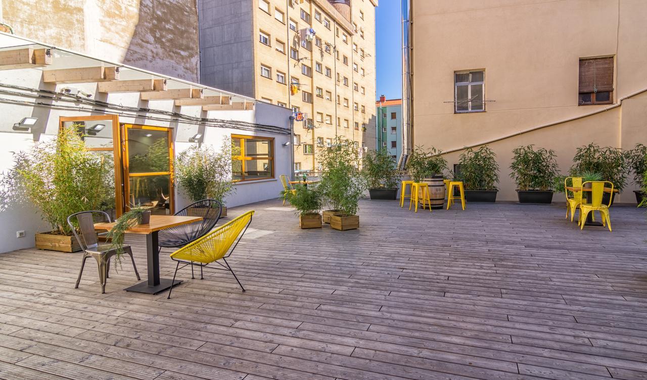 Egunon Bilbao Hostel Bilbau Exterior foto